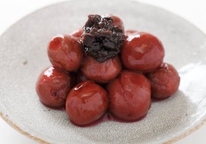Image of Ume Boshi 1kg/pack (sold per box) from Supplybunny.com