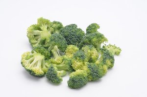 Image of Broccoli Cut (sold per kg) from Supplybunny.com
