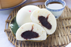 Image of Big Pau (Red Bean) 4pcs (sold per pack) 红豆包 from Supplybunny.com