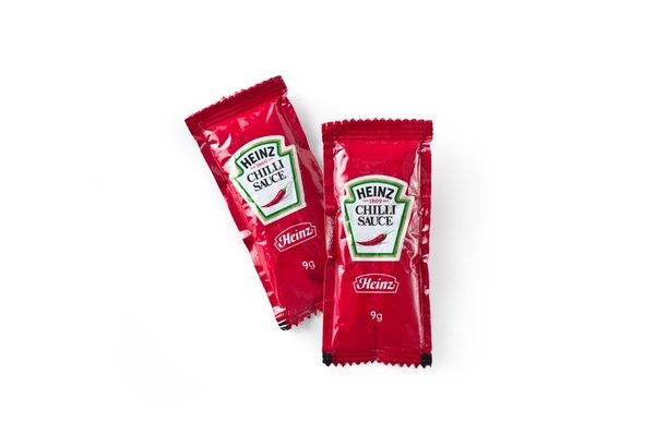 Heinz Chilli Sauce Sachets 9g/sachet (1000 sachets per carton) — HORECA ...