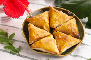 Image of Curry Samosa (32pkt x 20pcs) (sold per carton) B2B from Supplybunny.com
