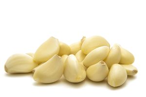 Image of Garlic Peeled (sold per kg) from Supplybunny.com