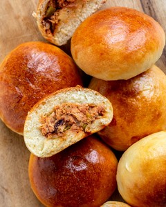 Image of Sch-Tuna Bun (Halal) 12pcs (sold per carton) from Supplybunny.com